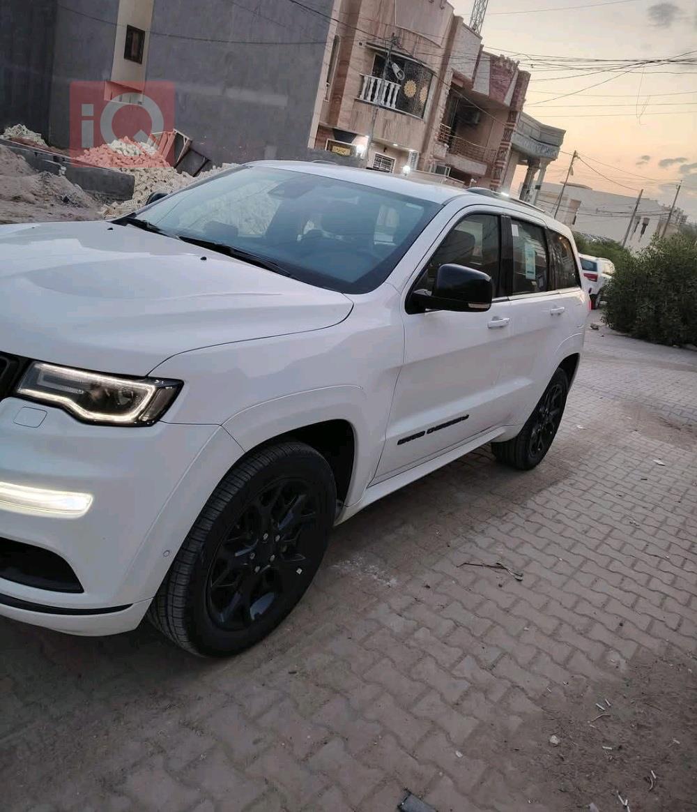 جيب جراند شيروكي